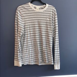 Abercrombie and Fitch Long sleeve t-shirt